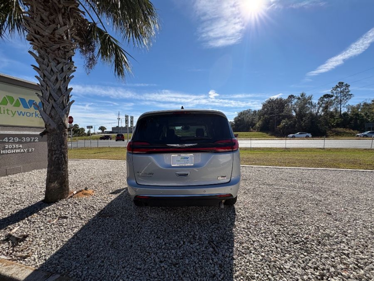2024 CHRYSLER PACIFICA - Image 21