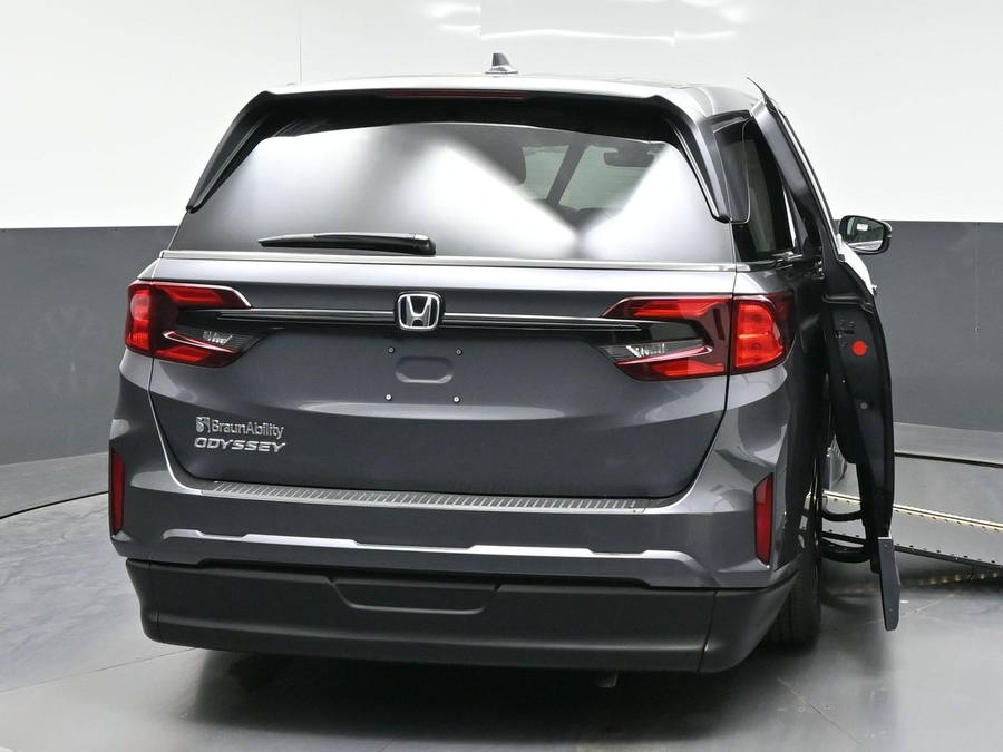 New 2026 Honda Odyssey EX-L - BraunAbility Side Entry In Floor Automatic Ramp