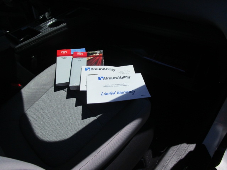 New 2025 Toyota Sienna Hybrid LE - BraunAbility Commercial Rear Entry Entry Fold Out Manual Ramp