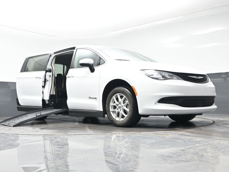 Used 2022 Chrysler Voyager LX - BraunAbility Side Entry Entry Fold Out Manual Ramp