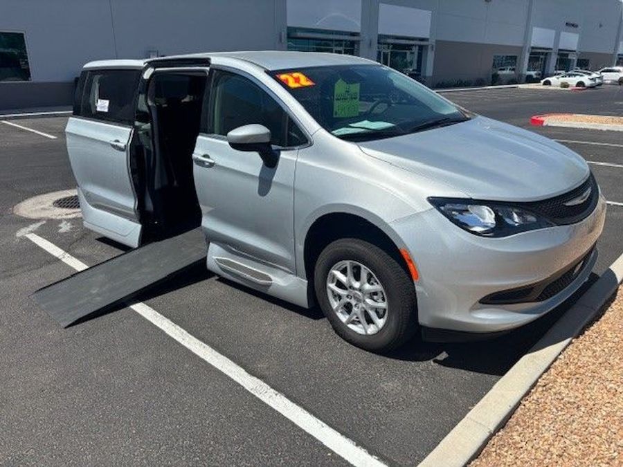 Used 2022 Chrysler Voyager LX - VMI Side Entry Entry In Floor Automatic Ramp