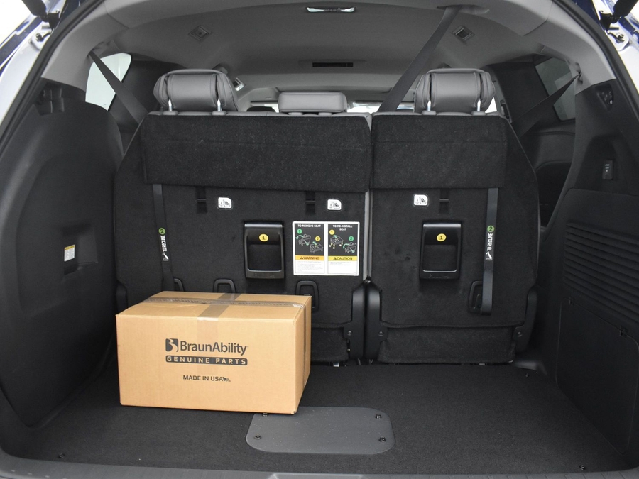 New 2025 Toyota Sienna Hybrid XLE Plus - BraunAbility Side Entry Entry In Floor Automatic Ramp