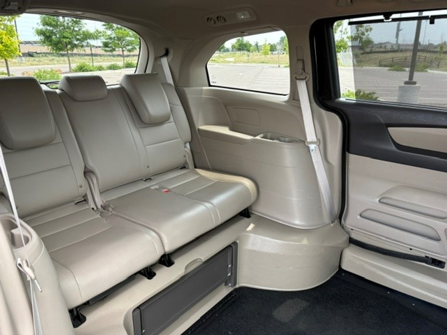 Used 2016 Honda Odyssey EX-L - BraunAbility Side Entry Fold Out Automatic Ramp