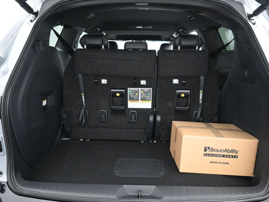 New 2026 Toyota Sienna Hybrid XSE Sport - BraunAbility Side Entry In Floor Automatic Ramp