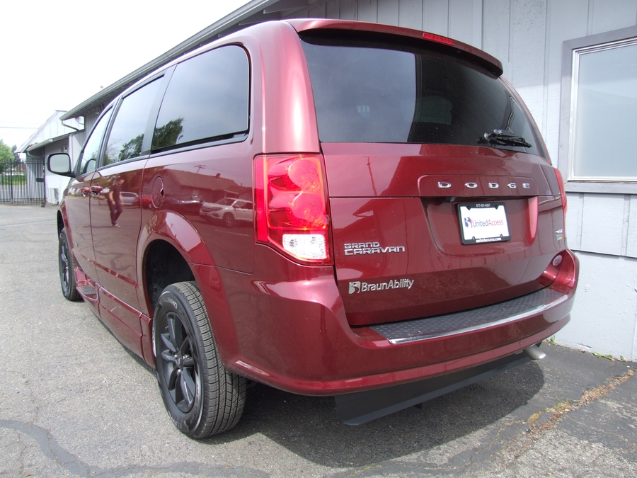 Used 2019 Dodge Grand Caravan GT - BraunAbility Side Entry Entry Fold Out Automatic Ramp