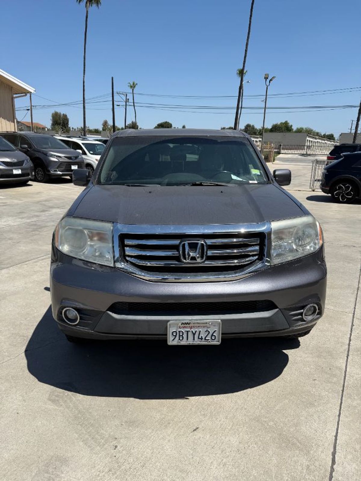 Silver Honda Pilot image number 10