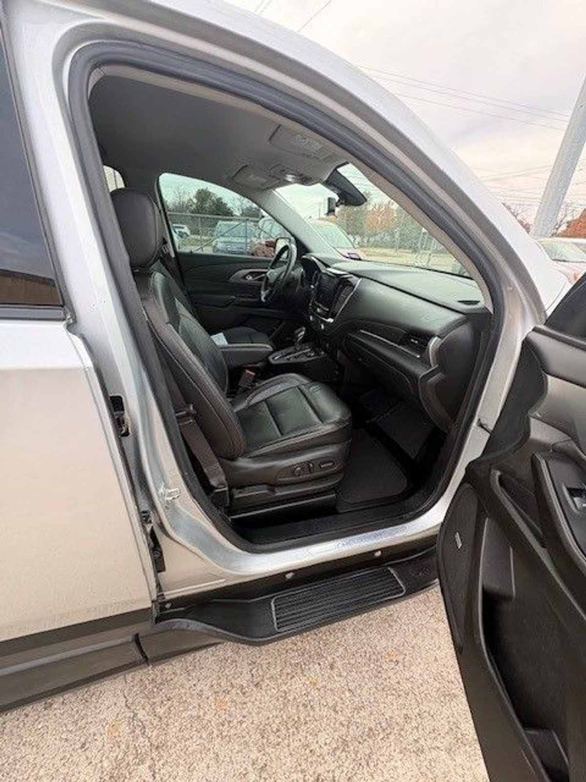 2021 CHEVROLET TRAVERSE - Image 9