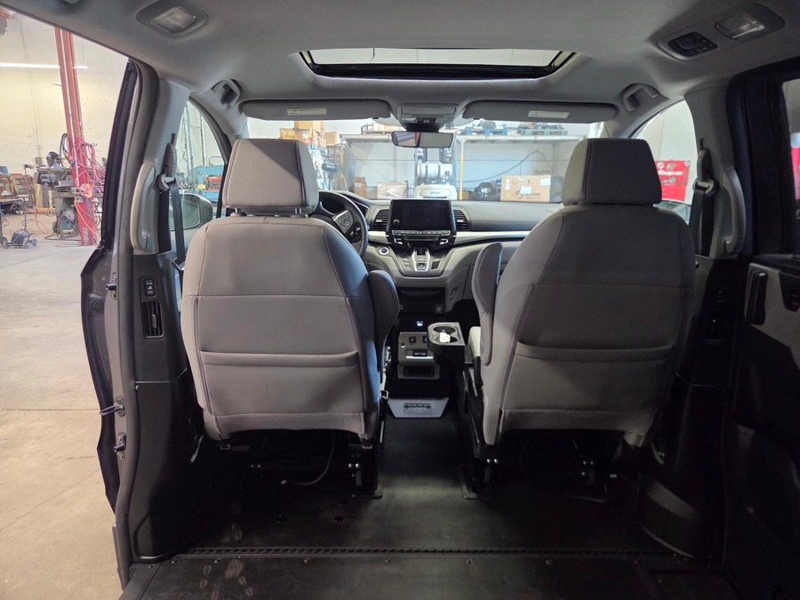 Used 2023 Honda Odyssey EX-L - BraunAbility Side Entry In Floor Automatic Ramp
