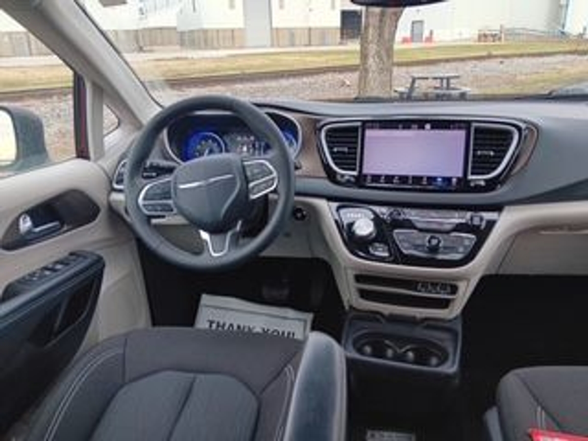 2022 CHRYSLER VOYAGER - Image 14
