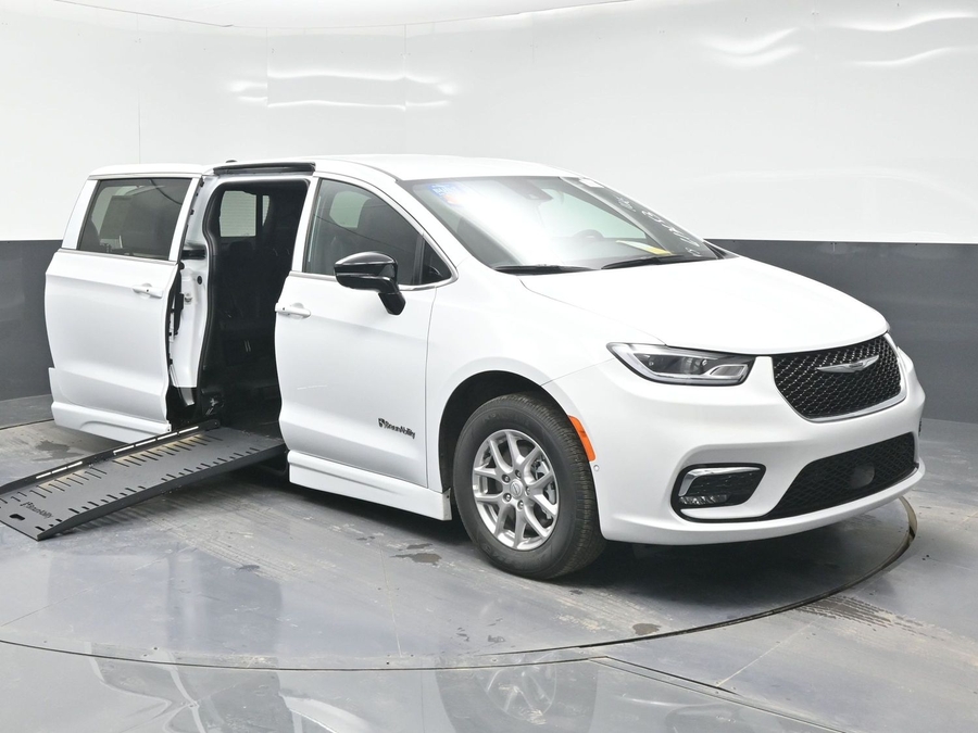 White Chrysler Pacifica with Side Entry Automatic Fold Out ramp