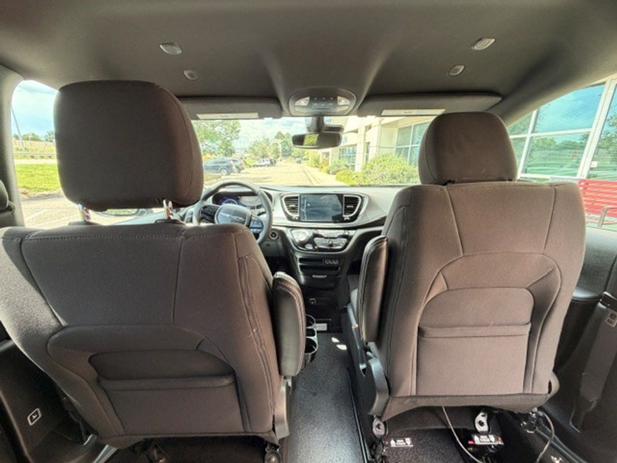 Used 2024 Chrysler Pacifica Touring - Driverge Side Entry Fold Out Automatic Ramp