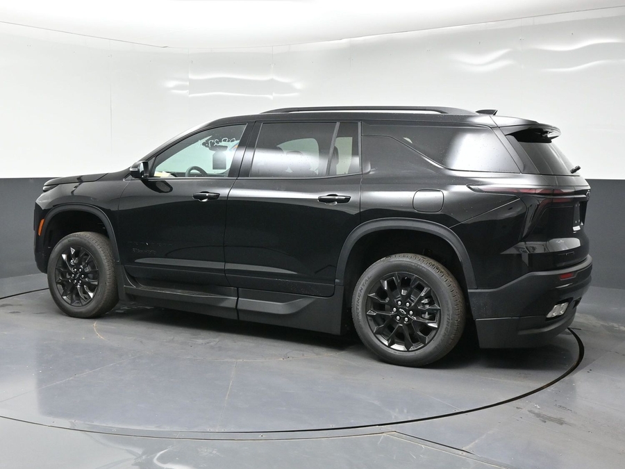 New 2026 Chevrolet Traverse 1LT Midnight - BraunAbility Side Entry In Floor Automatic Ramp