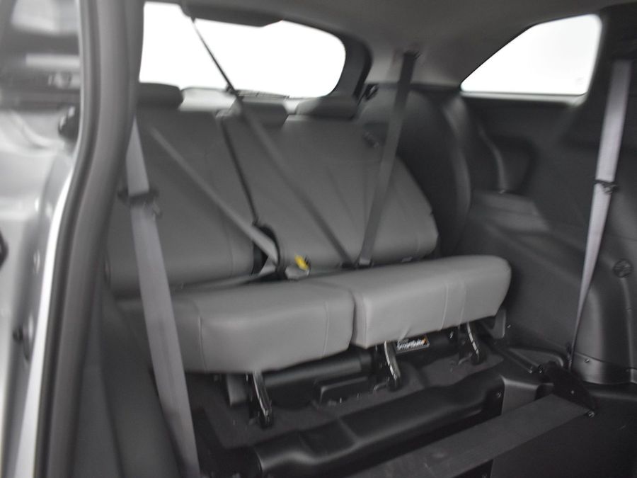 New 2025 Toyota Sienna Hybrid XLE Base - BraunAbility Side Entry Entry Fold Out Automatic Ramp