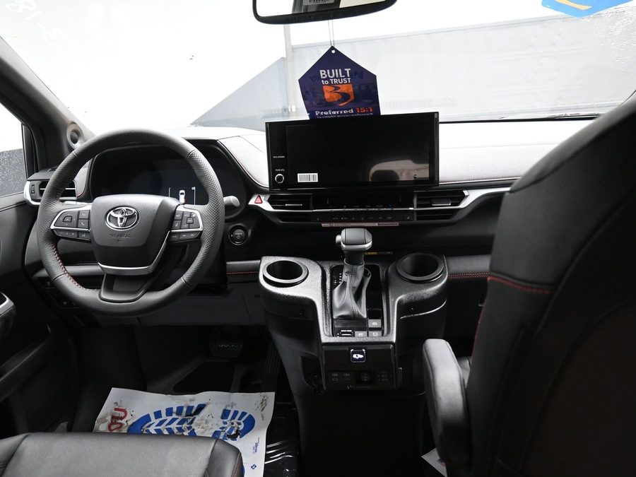 New 2026 Toyota Sienna Hybrid XSE Sport - BraunAbility Side Entry Entry Fold Out Automatic Ramp