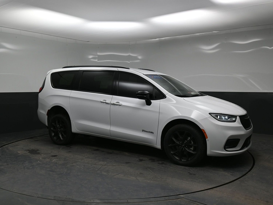 Used 2024 Chrysler Pacifica Touring L - BraunAbility Rear Entry Entry Fold Out Manual Ramp