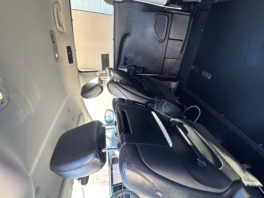 Used 2023 Chrysler Pacifica Touring L Theatre - BraunAbility Side Entry Entry In Floor Automatic Ramp