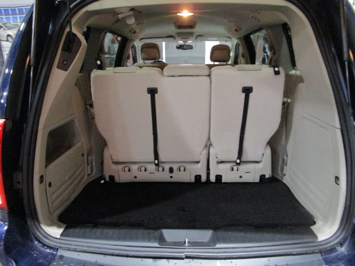2015 DODGE GRAND CARAVAN - Image 13