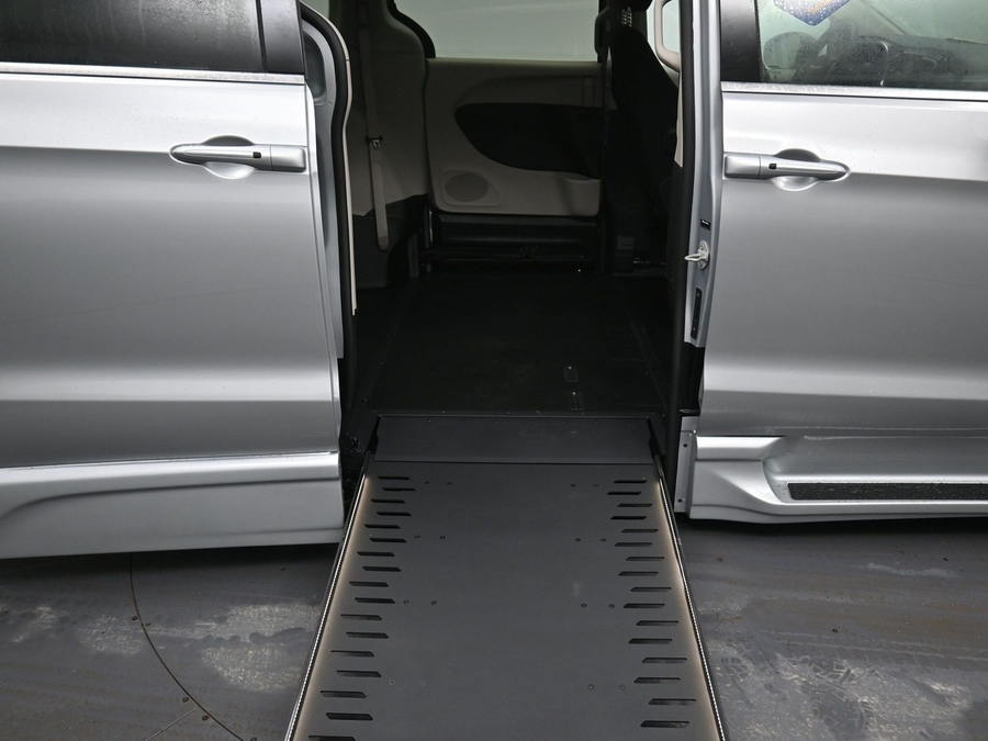 Used 2023 Chrysler Voyager LX - BraunAbility Side Entry Entry In Floor Automatic Ramp