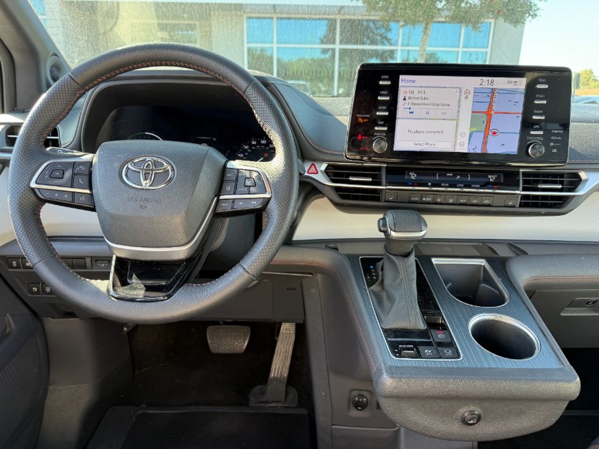 2023 TOYOTA SIENNA - Image 16