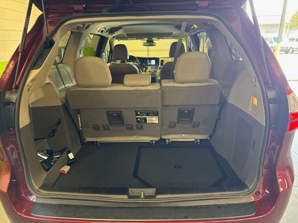 2020 TOYOTA SIENNA - Image 24