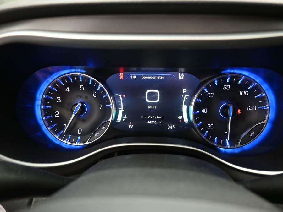 Used 2023 Chrysler Pacifica Touring L - BraunAbility Side Entry Entry Fold Out Automatic Ramp