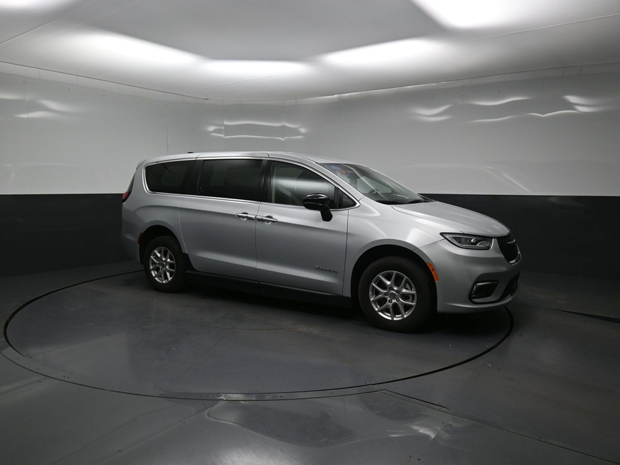 Used 2024 Chrysler Pacifica Touring L - BraunAbility Side Entry Fold Out Manual Ramp