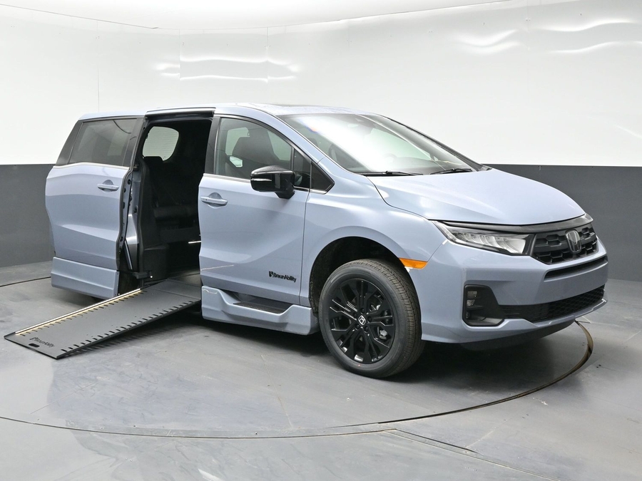 New 2026 Honda Odyssey Sport - BraunAbility Side Entry In Floor Automatic Ramp