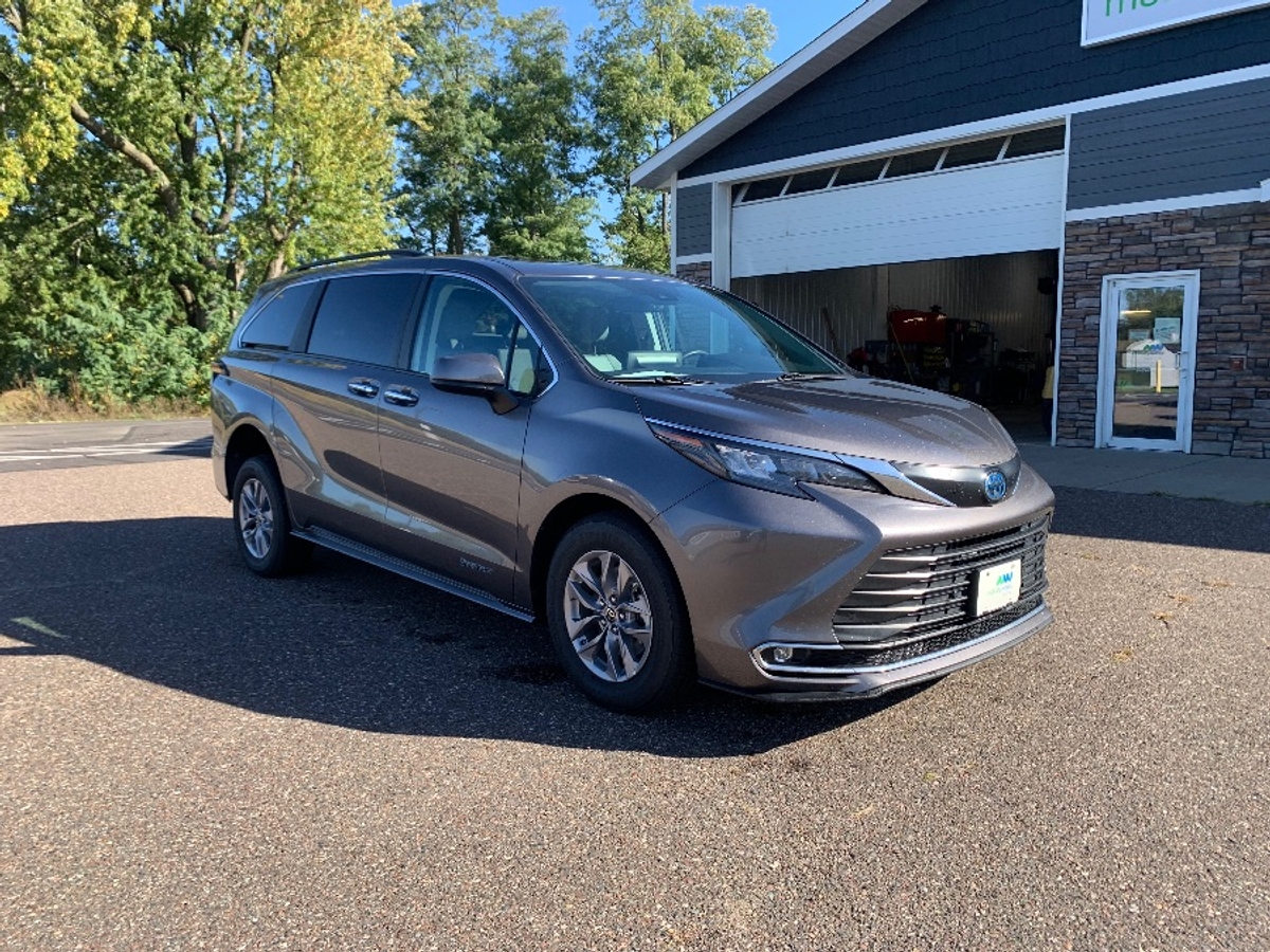 2024 TOYOTA SIENNA - Image 13