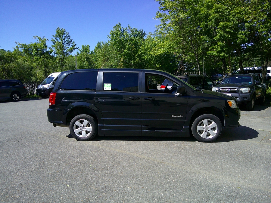 Black Dodge Grand Caravan número de imagen 7