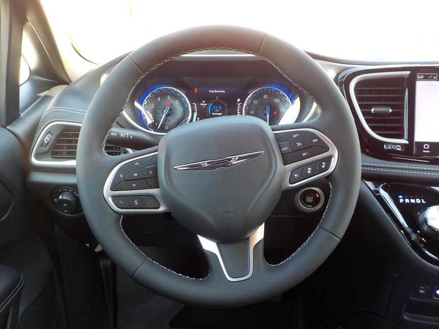 White Chrysler Pacifica image number 9