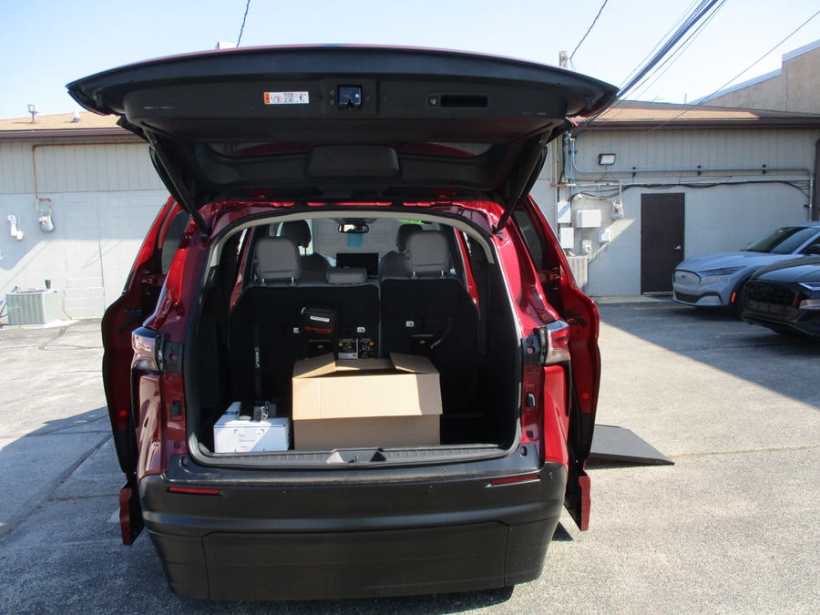 Número de imagen rojo Toyota Sienna 8