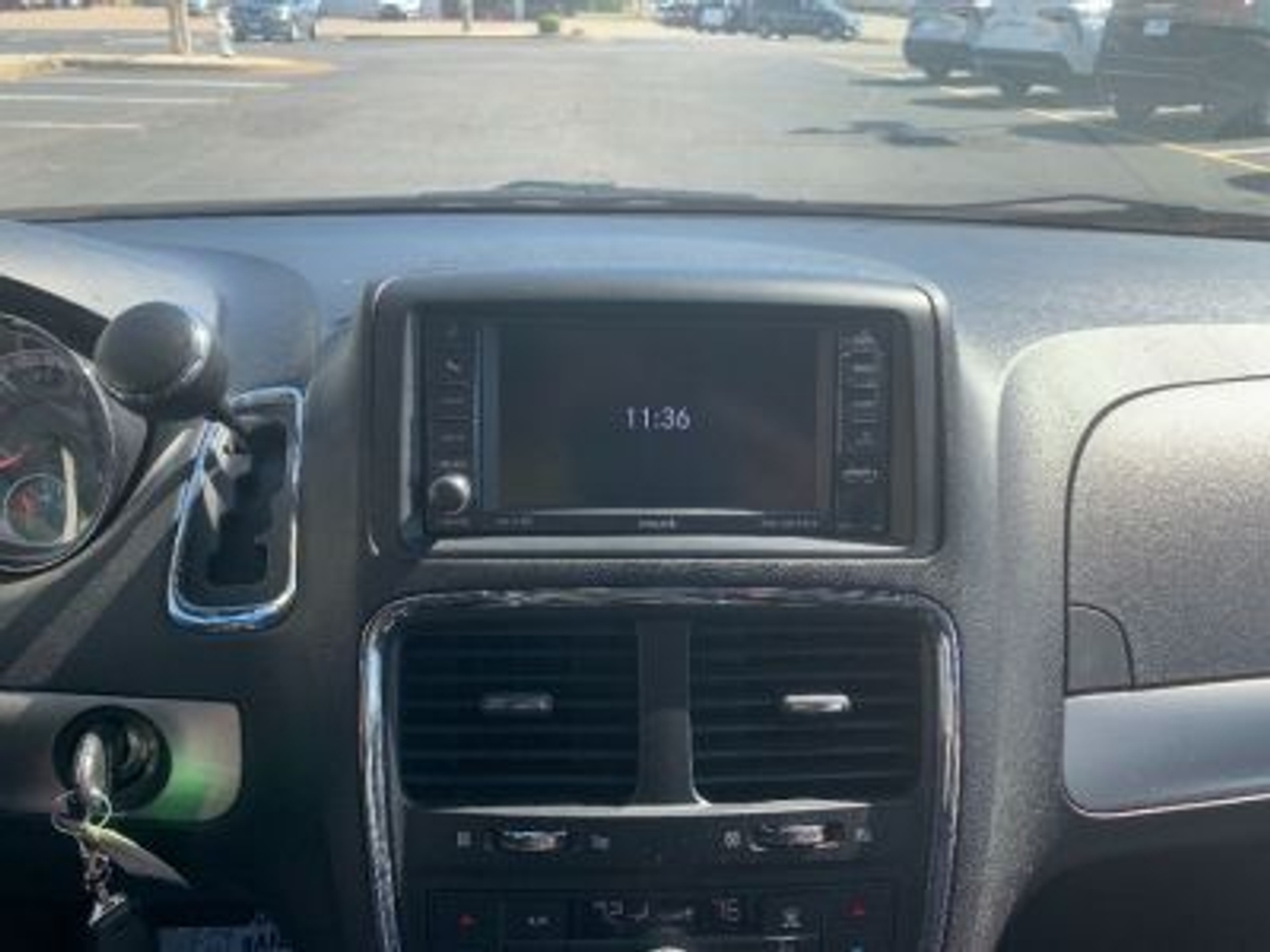 2019 DODGE GRAND CARAVAN - Image 10