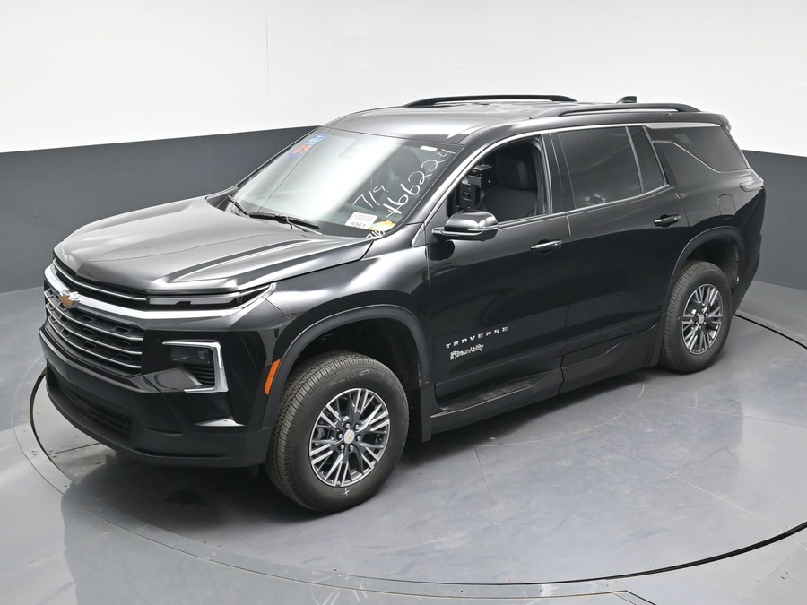 New 2026 Chevrolet Traverse 1LT - BraunAbility Side Entry In Floor Automatic Ramp