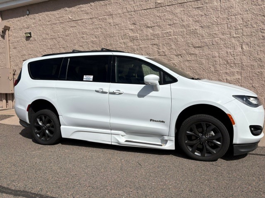 Used 2019 Chrysler Pacifica Touring L Plus - BraunAbility Side Entry Fold Out Automatic Ramp