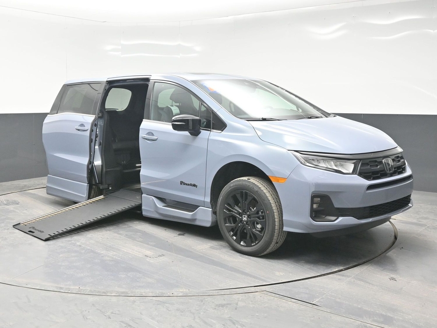 New 2026 Honda Odyssey Sport - BraunAbility Side Entry In Floor Automatic Ramp