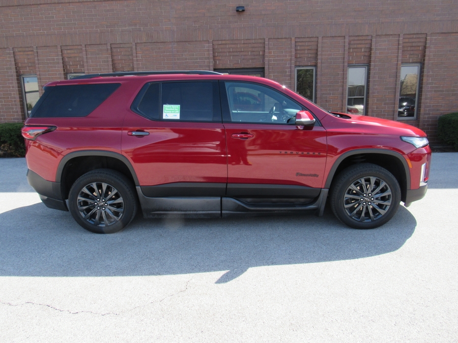 Red Chevrolet Traverse image number 5