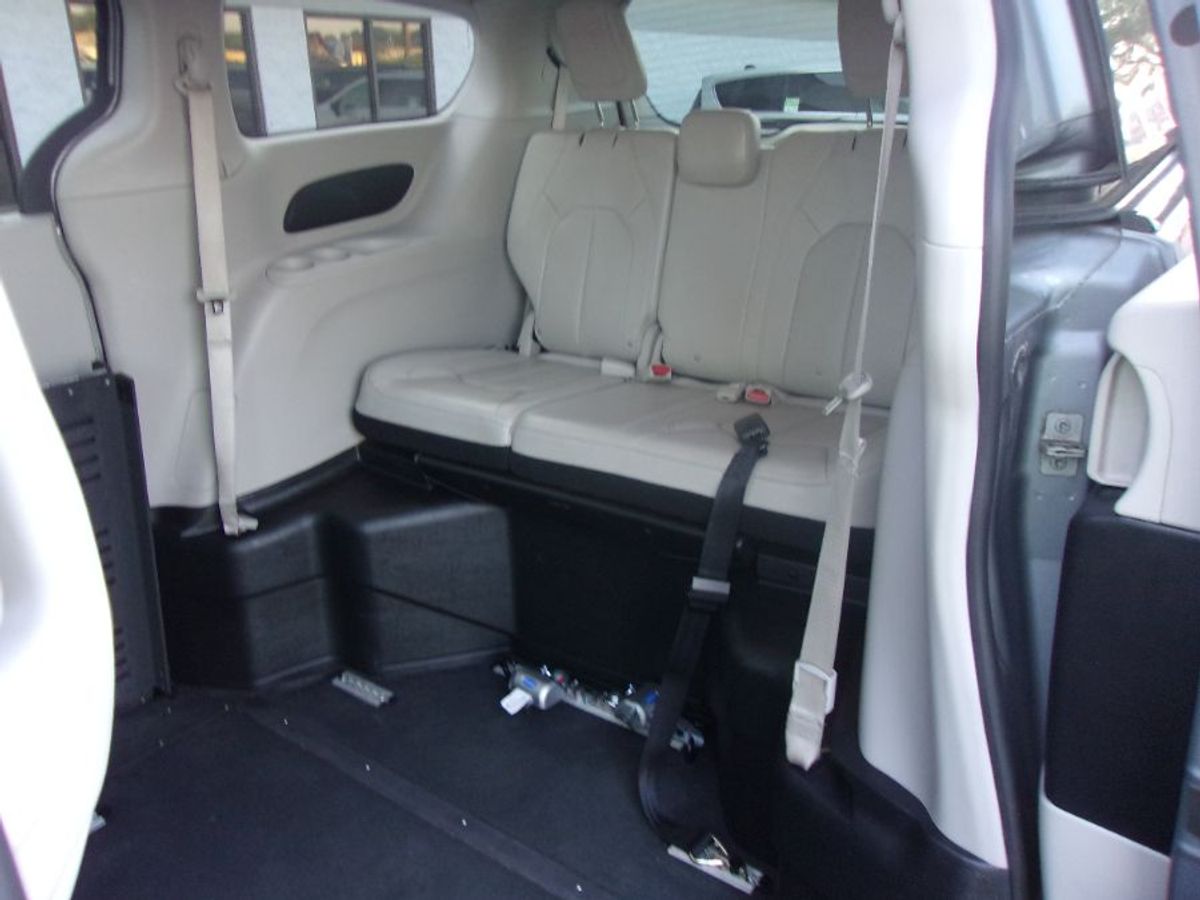 2021 CHRYSLER VOYAGER - Image 3