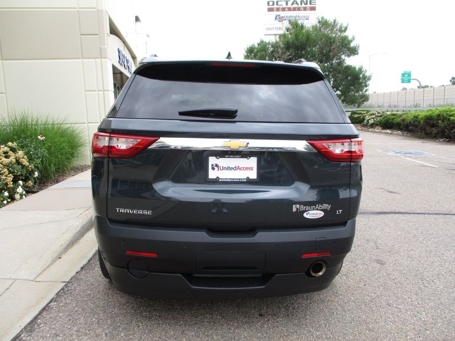 Used 2021 CHEVROLET TRAVERSE 3LT - BraunAbility Side Entry Entry In Floor Automatic Ramp