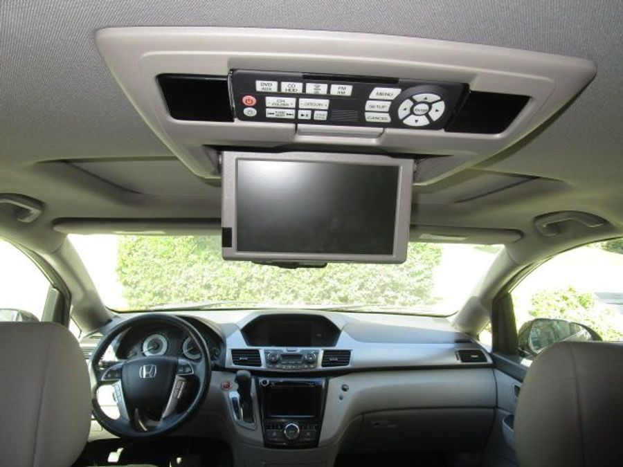 Used 2016 Honda Odyssey Touring - VMI Side Entry Entry In Floor Automatic Ramp