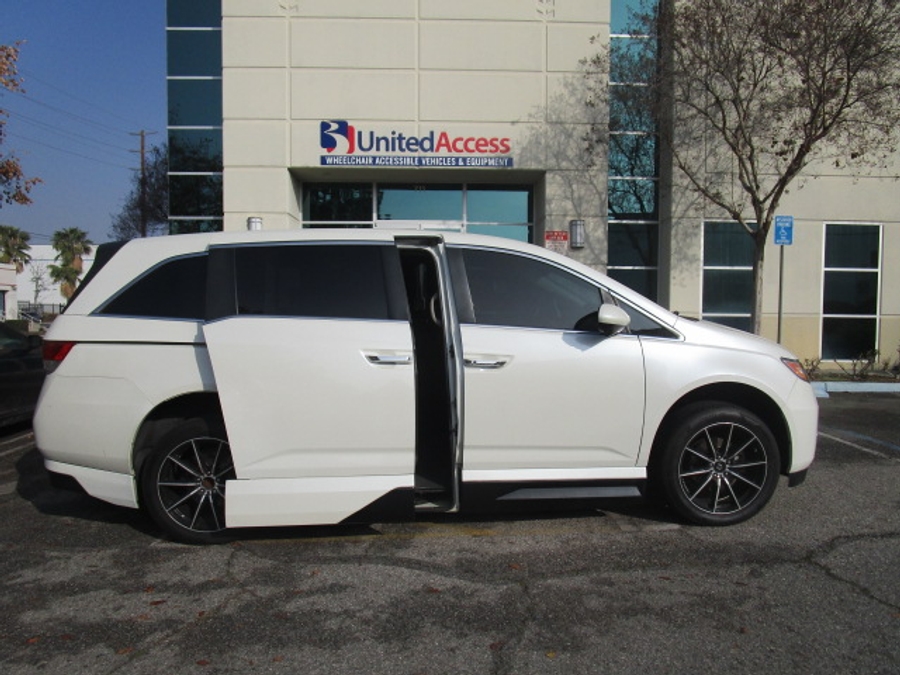 Used 2014 Honda Odyssey EX-L - VMI Side Entry Entry In Floor Automatic Ramp