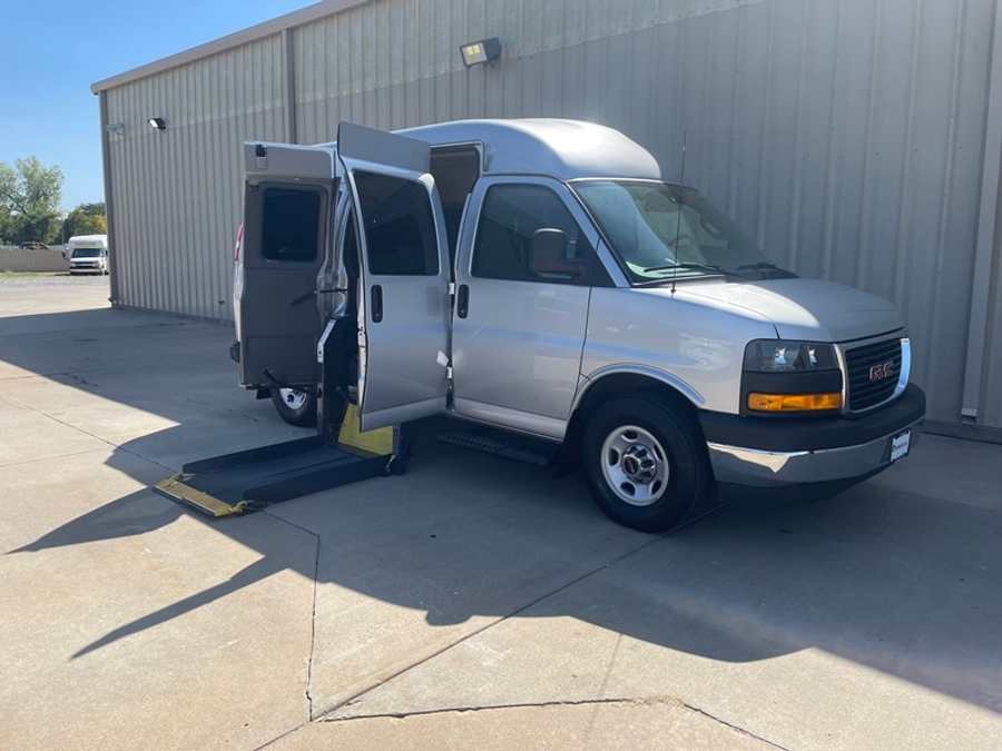 Used 2021 GMC Savana LT 2500 3Door Pass - OTH Side Entry Lift Automatic Ramp