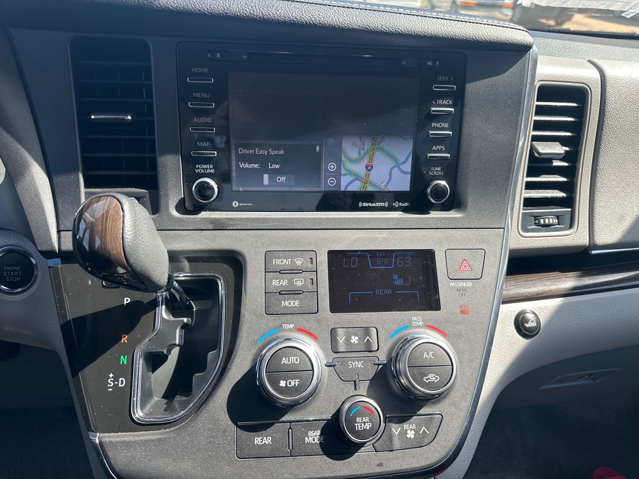 Used 2019 Toyota Sienna XLE - VMI Side Entry Entry In Floor Automatic Ramp