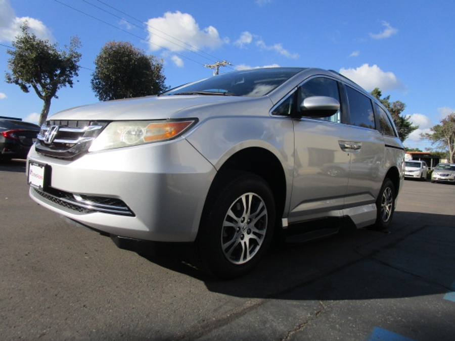 Used 2014 Honda Odyssey EX-L - VMI Side Entry Entry In Floor Automatic Ramp