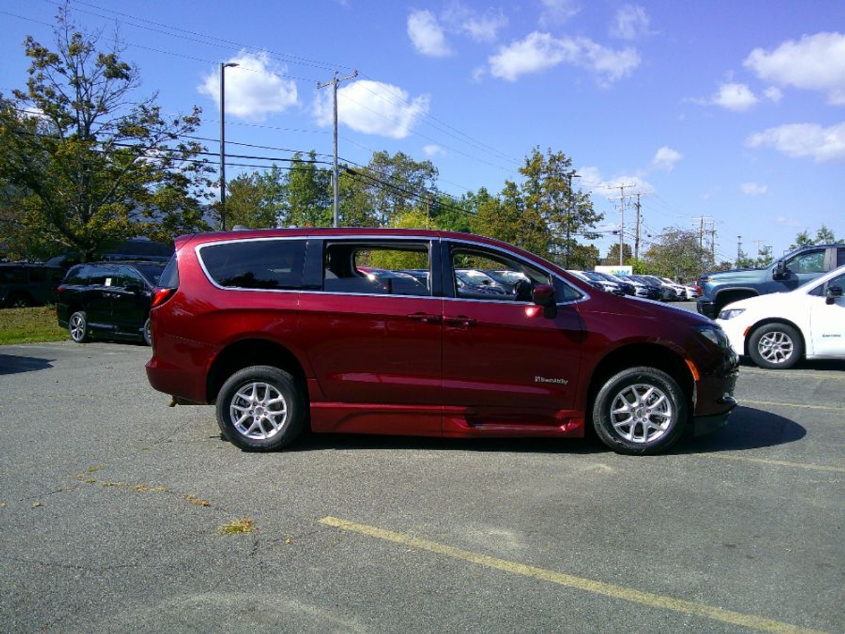 2023 CHRYSLER VOYAGER - Image 6