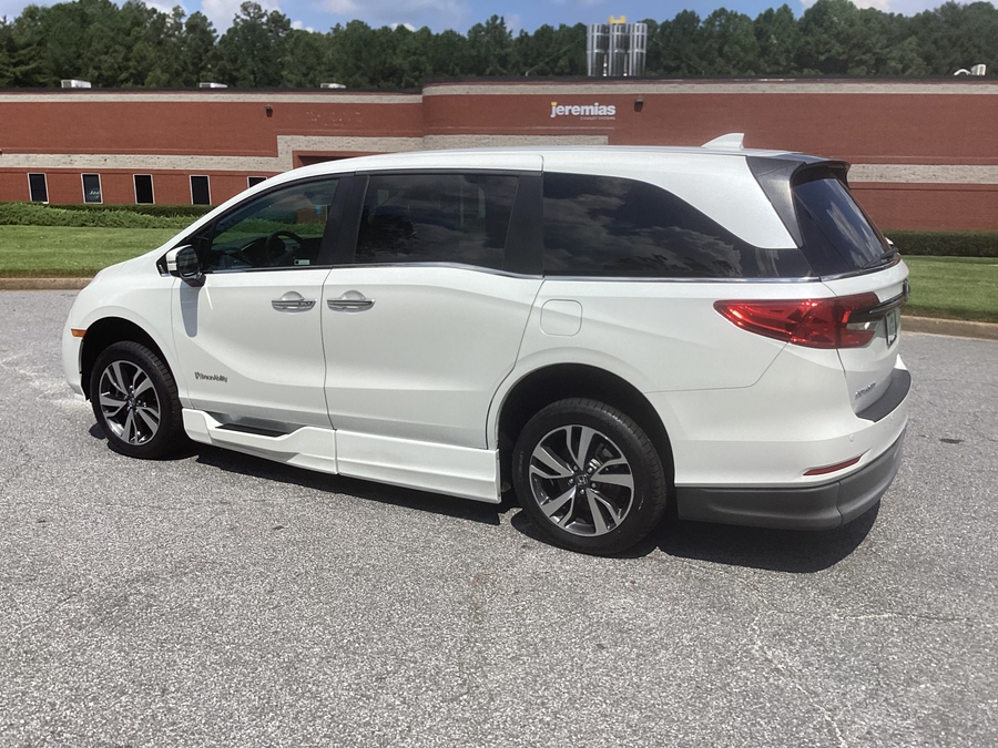  Honda Odyssey image number 3