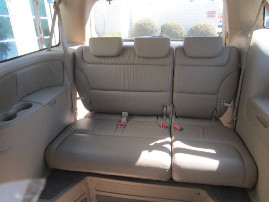 Used 2008 Honda Odyssey EX-L - BraunAbility Side Entry In Floor Automatic Ramp