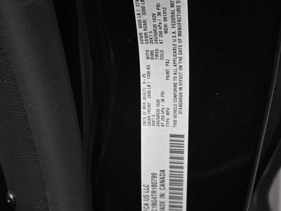 New 2026 Chrysler Pacifica Select Sport - BraunAbility Side Entry Fold Out Automatic Ramp
