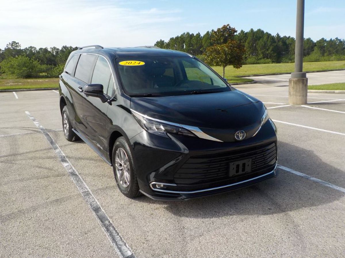 2024 TOYOTA SIENNA - Image 5