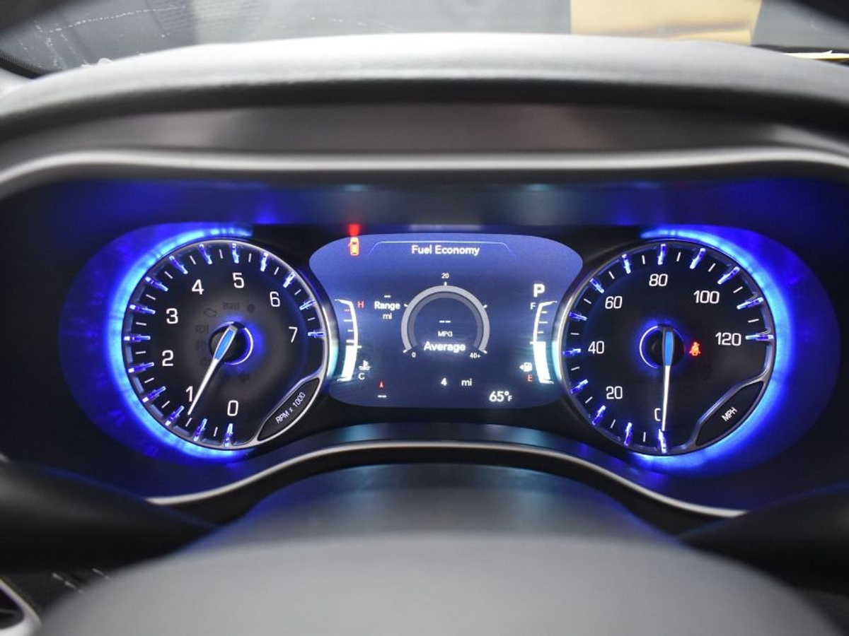 2025 CHRYSLER PACIFICA - Image 16