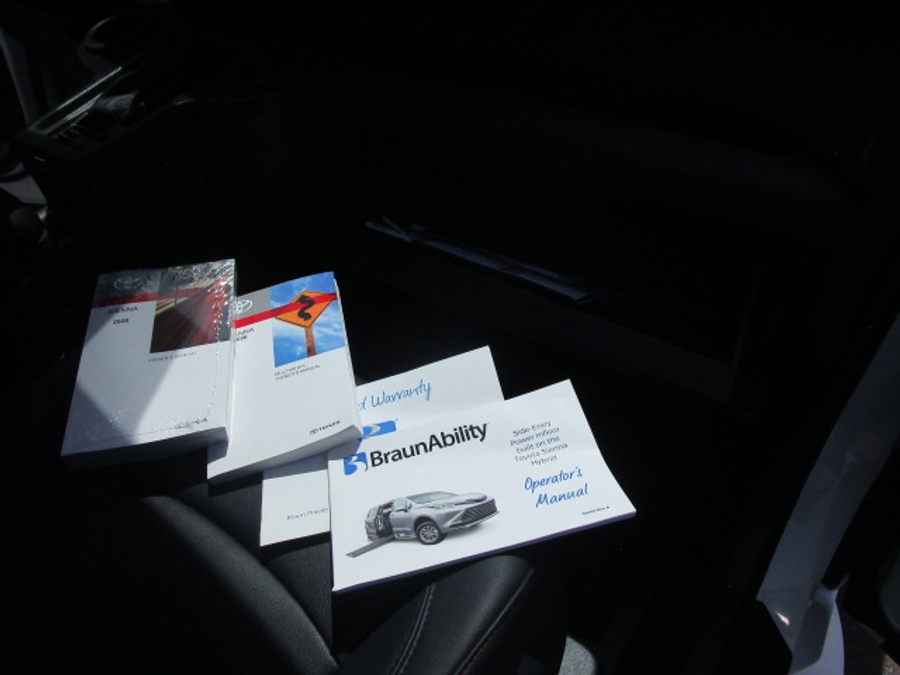 New 2026 Toyota Sienna Hybrid XSE Sport - BraunAbility Side Entry Entry In Floor Automatic Ramp